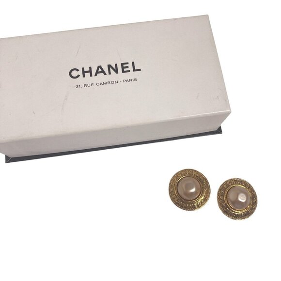 CHANEL Gold Pearl Earrings - Picture 1 of 6